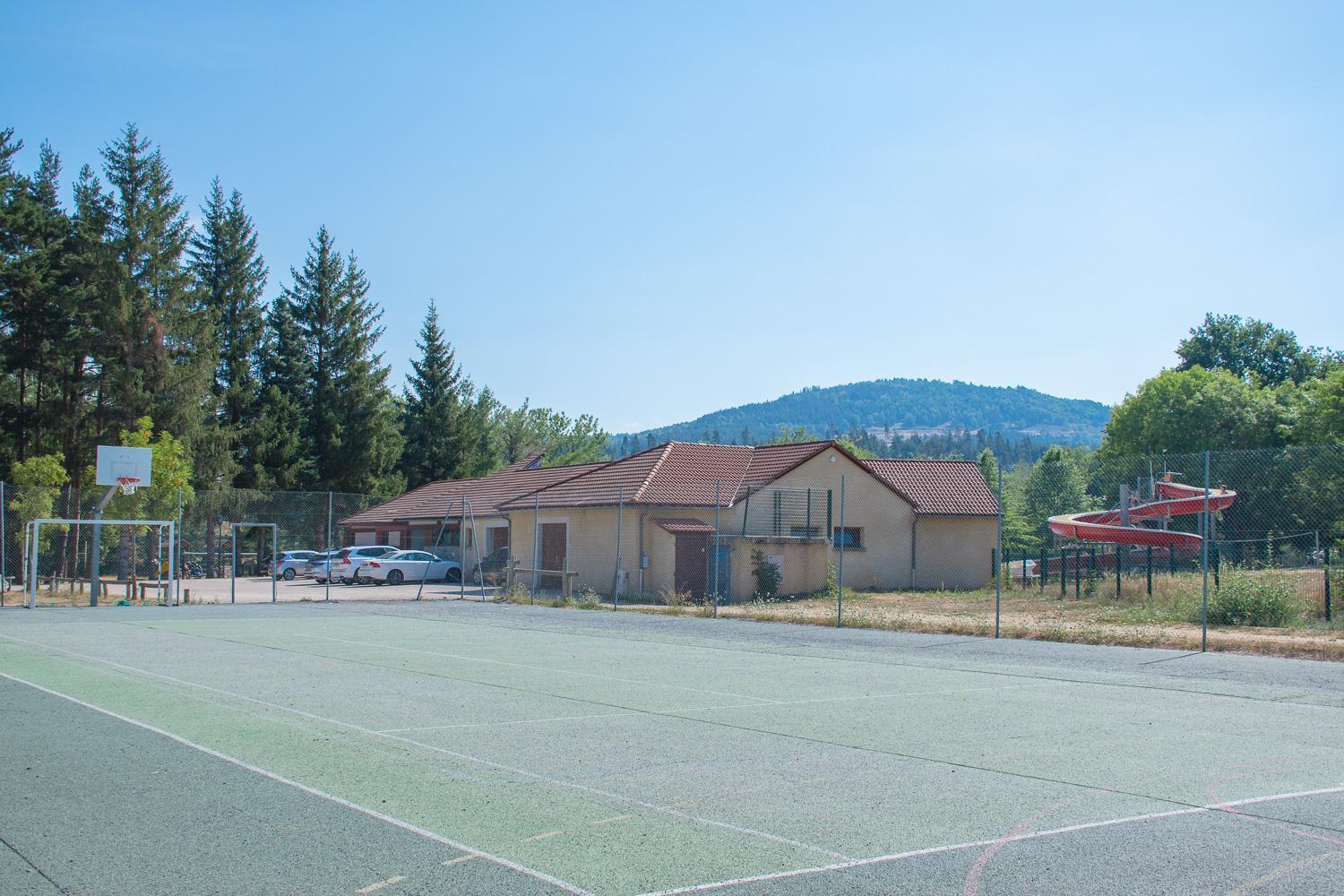 Village De Gites Du Malzieu Le Malzieu-Ville Exterior foto